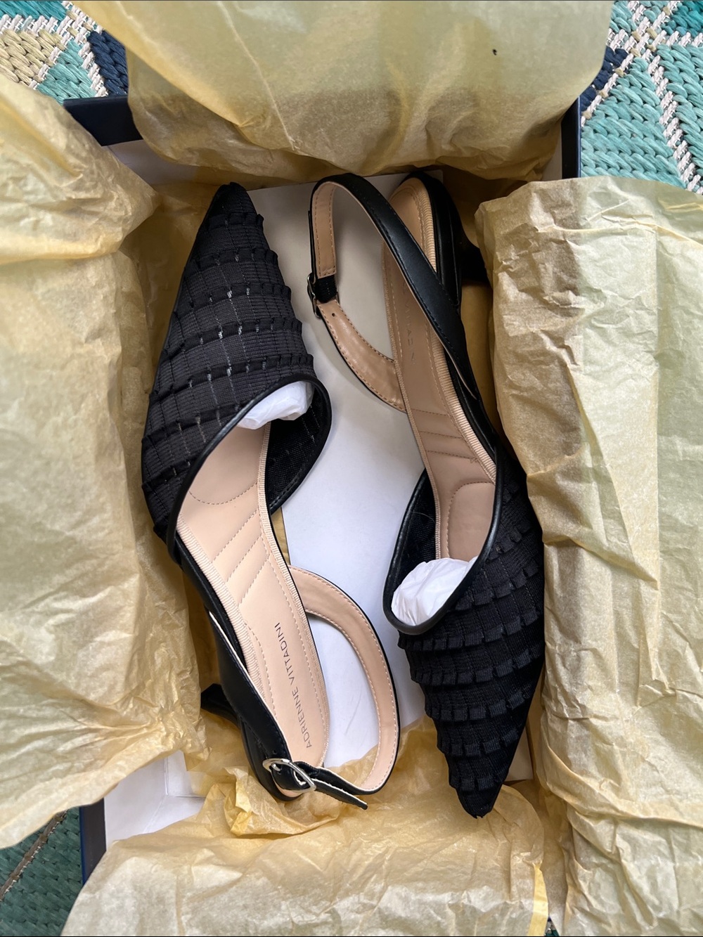 Adrienne Vittadini Black Pointed Slingback Mules Kitten Heel, stretchy!